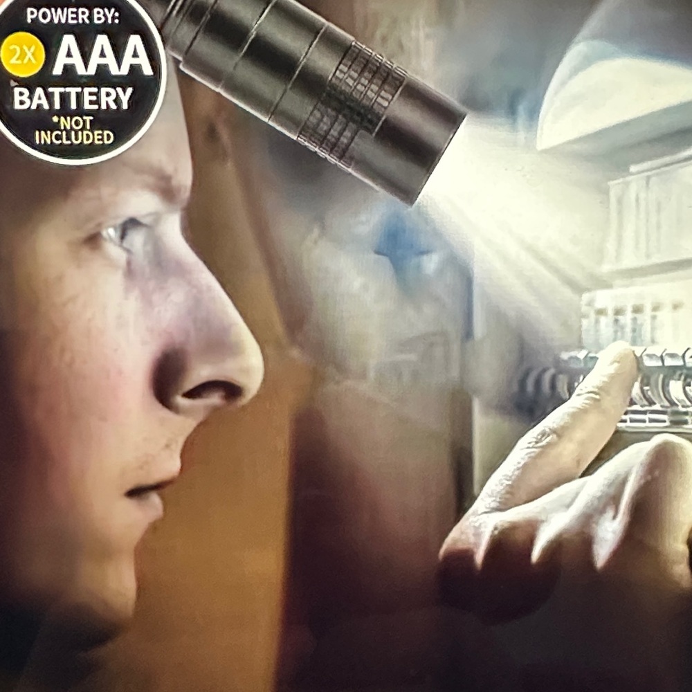 ❣️5|$25❣️Mini Black Flashlight. 🆕 - Picture 2 of 6